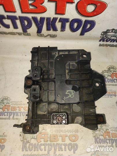 Площадка аккумулятора Киа Cee'd Jd универсал II