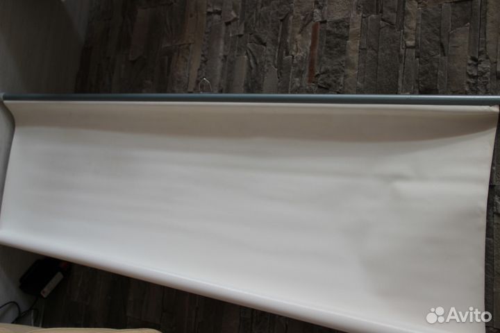 Проекционный экран новый