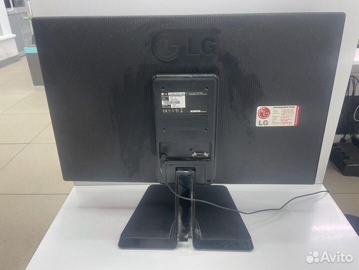 Мониторы LG Flatron E2242C