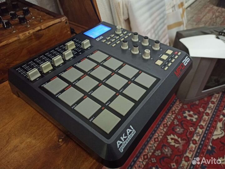 Akai mpd 26