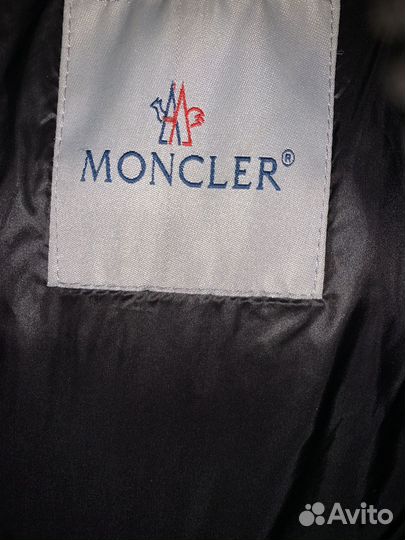 Пуховик moncler montbeliard оригинал