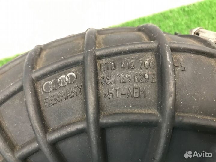 Патрубок воздушного фильтра Audi A4 B8 cdnc 2011