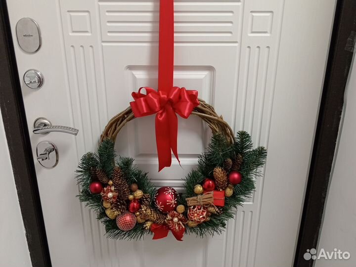 Венок на дверь рождественский