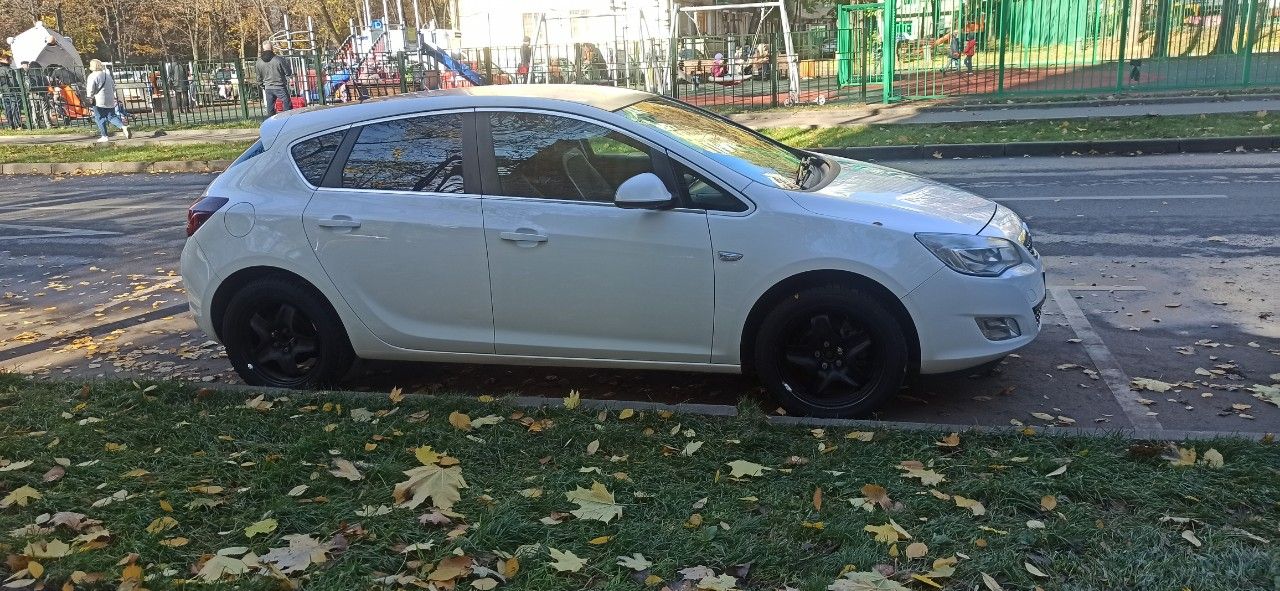 Opel Astra: фото владельца