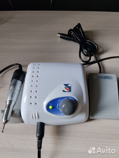 Аппарат для маникюр Strong 210/120с педалью