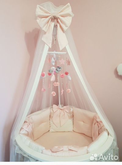 Бортики в детскую кроватку для девочки