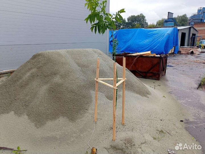 Садовые подставки для деревьев и кустарников