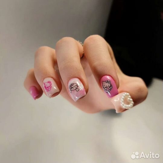 Маникюр/педикюр