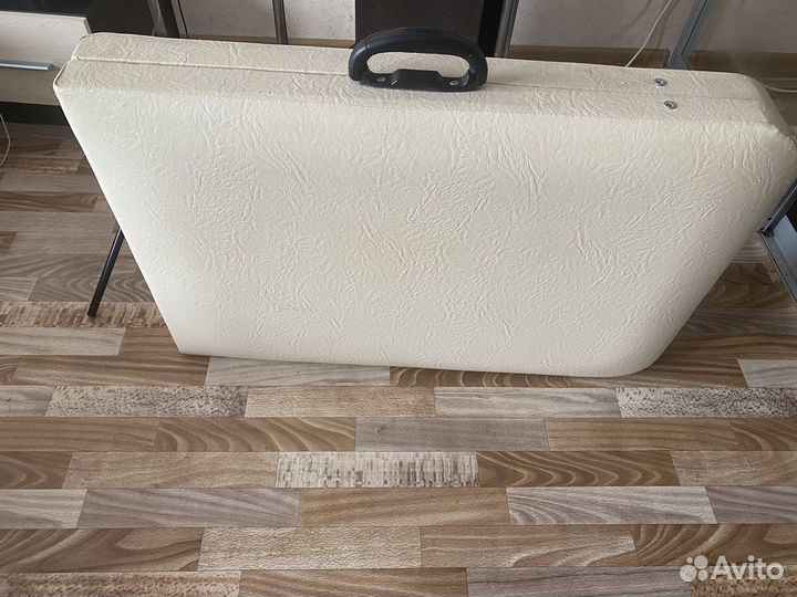 Кушетка-массажный стол