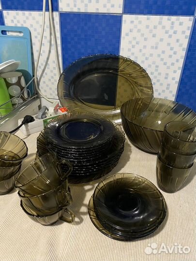 Сервиз столовый, набор посуды