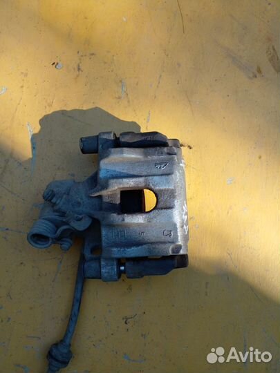 Супорт задний левый форд фокус 2