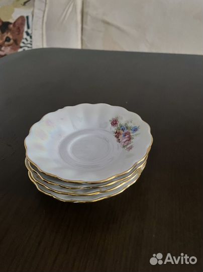 Конфетница,блюдца и соусница