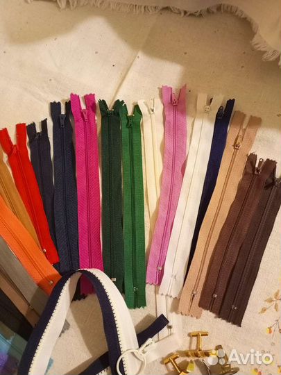 Молнии, пуговицы и запонки