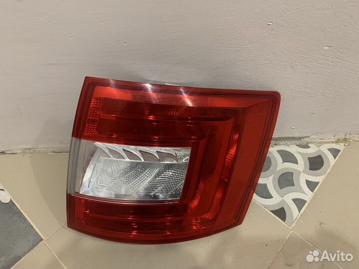 Skoda octavia а7 задний правый фонарь