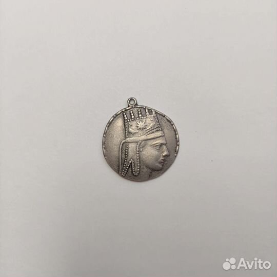 Старинный медальон