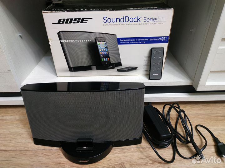 Портативная акустика Bose SoundDock Series III
