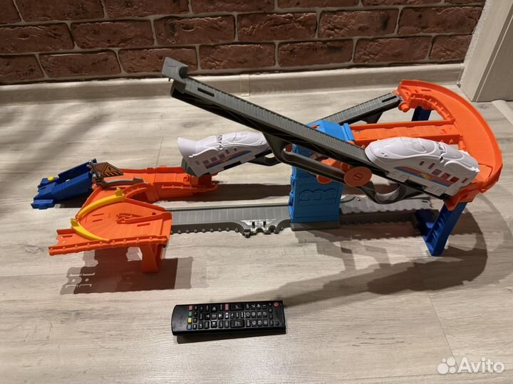 Hot wheels поезд