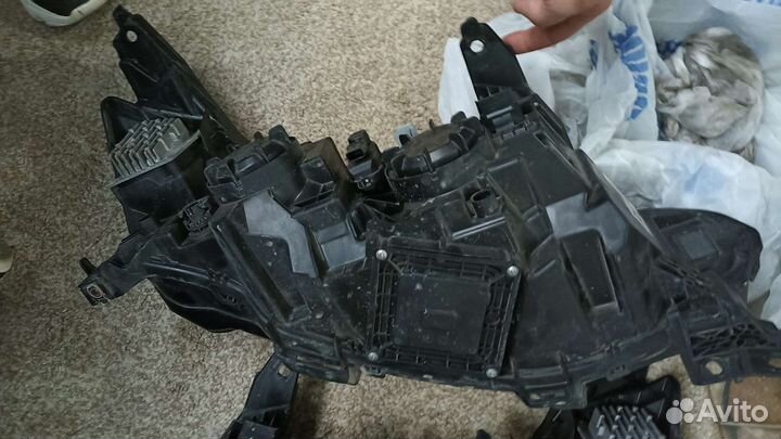 Фары на renault талисман