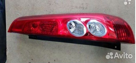 Фонарь задний правый Ford Fiesta 3 двери 2005
