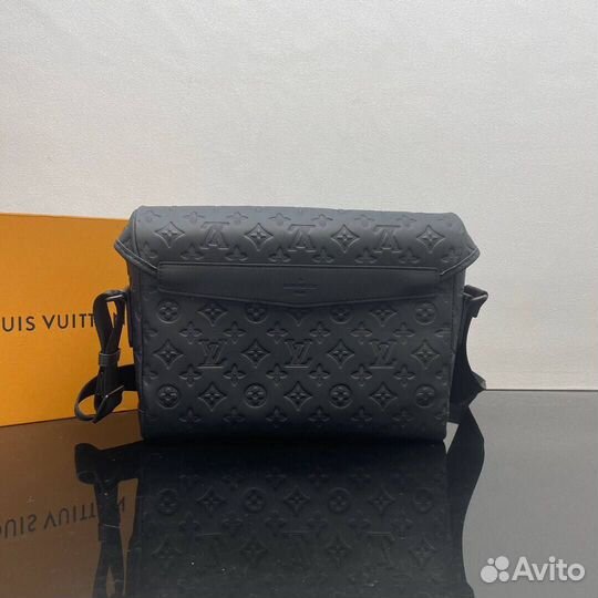 Сумка Louis Vuitton Voyager PM