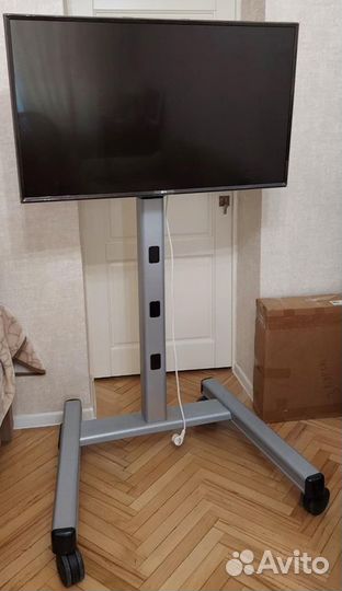 Стойка, кронштейн для монитора или тв напольный