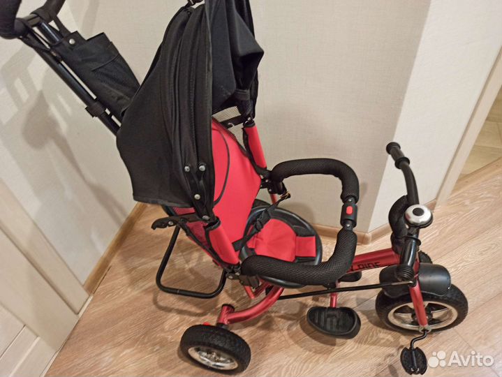 Трехколесный велосипед с родительской ручкой