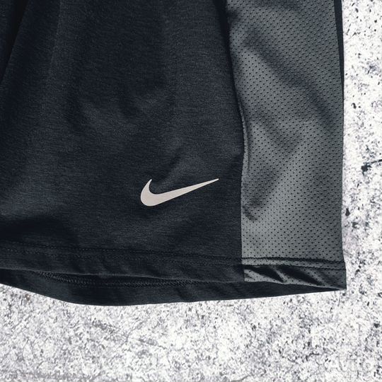 Шорты Nike с перфорацией для бега