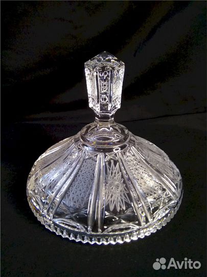 Конфетница хрустальная