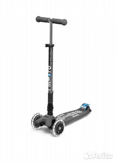 Самокат трехколесный Micro Maxi Deluxe LED