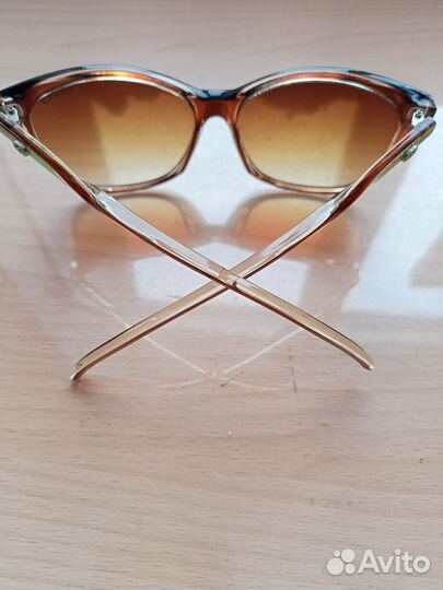 Солнцезащитные очки женские