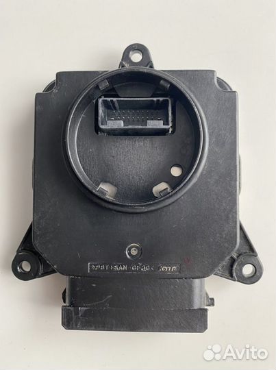 Компьютер правой фары Toyota Prius 50 ZVW50 2Zrfxe