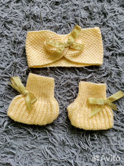 Повязка и пинетки для малышки, ручной работы