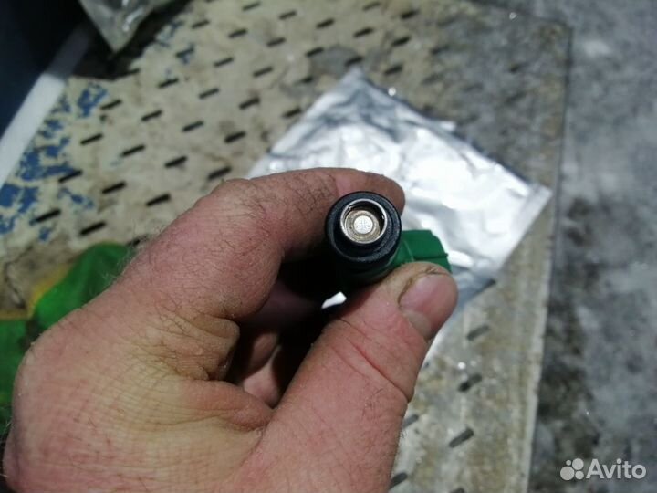 Форсунка топливная 1NZ-FE Toyota