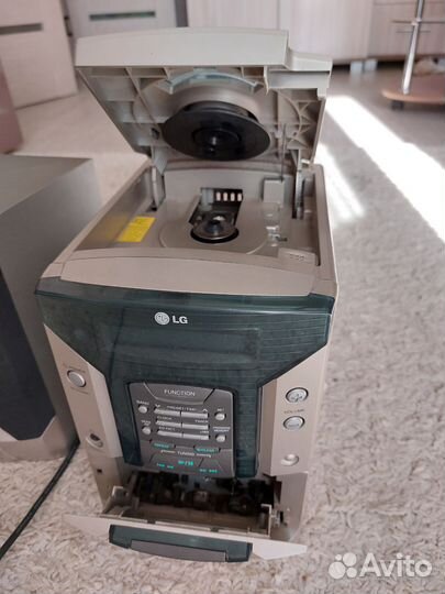 Музыкальный центр lg