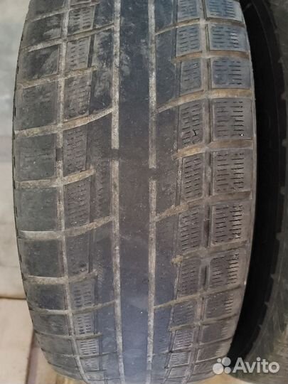 Yokohama Ice Guard IG30 215/60 R16