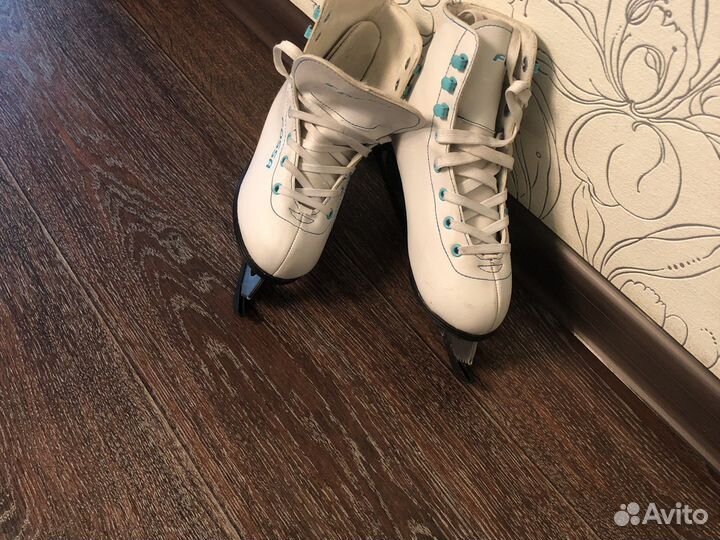 Коньки фигурные