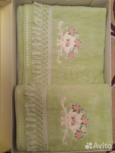 Махровые полотенца новые