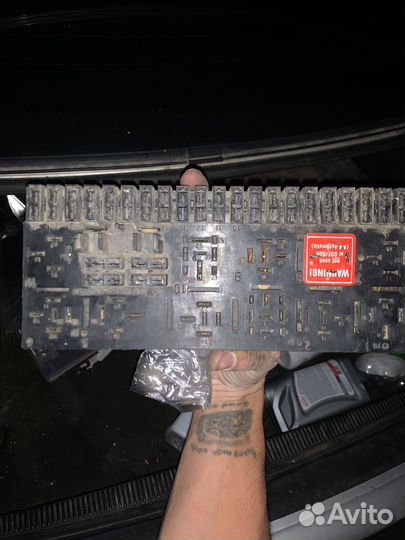 Блок предохранителей audi 80