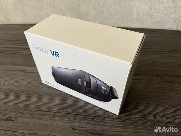 Очки виртуальной реальности Samsung Gear VR