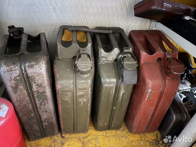 Канистры металлические 20 литров