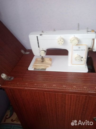 Швейная машинка чайка
