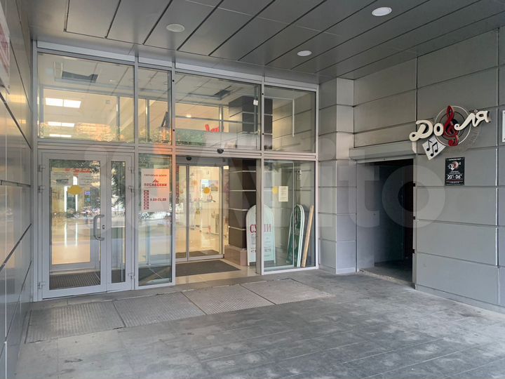 Торговое помещение, 104 м²