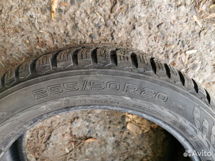 Nokian Tyres Hakkapeliitta 9 SUV 255/50 R20 109T