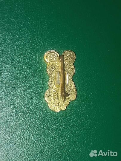 Значок олимпийский мишка 1980