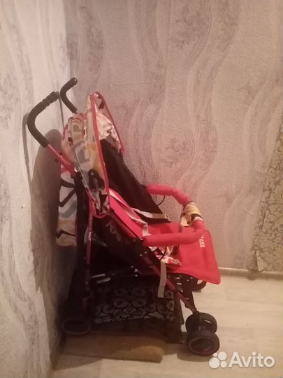 Прогулочная коляска трость
