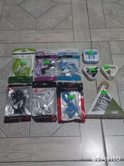 Проводные наушники