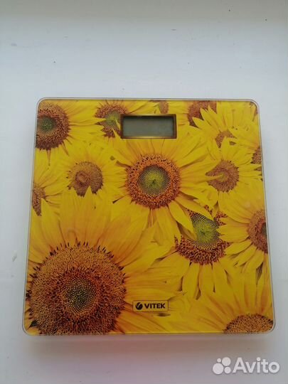 Весы напольные электронные Vitek