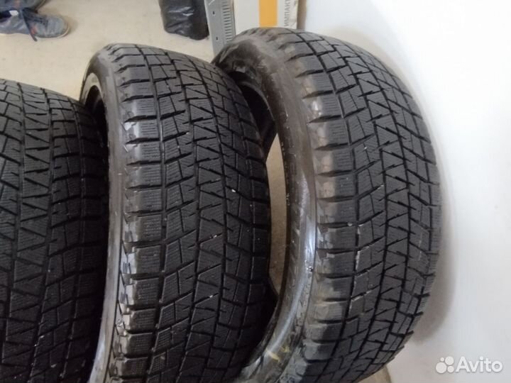 Bridgestone Blizzak PM-20 245/50 R20