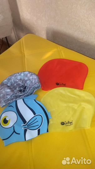 Пот ит, матрас,круг, мячи,пистолет,шапочки, очки