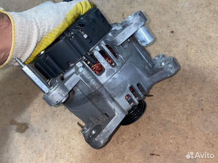 Генератор Golf V 1.6fsi BAG Jetta Seat Audi A3